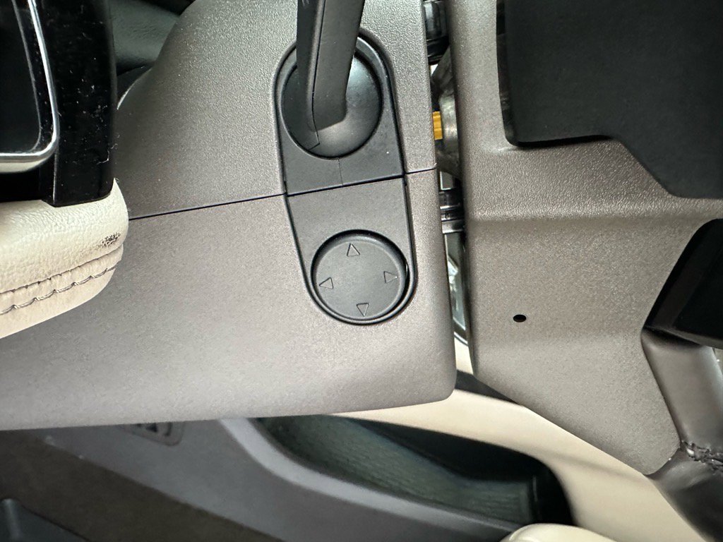 Used 2022 Lincoln Nautilus Reserve w/ Equipment Group 202A image 37