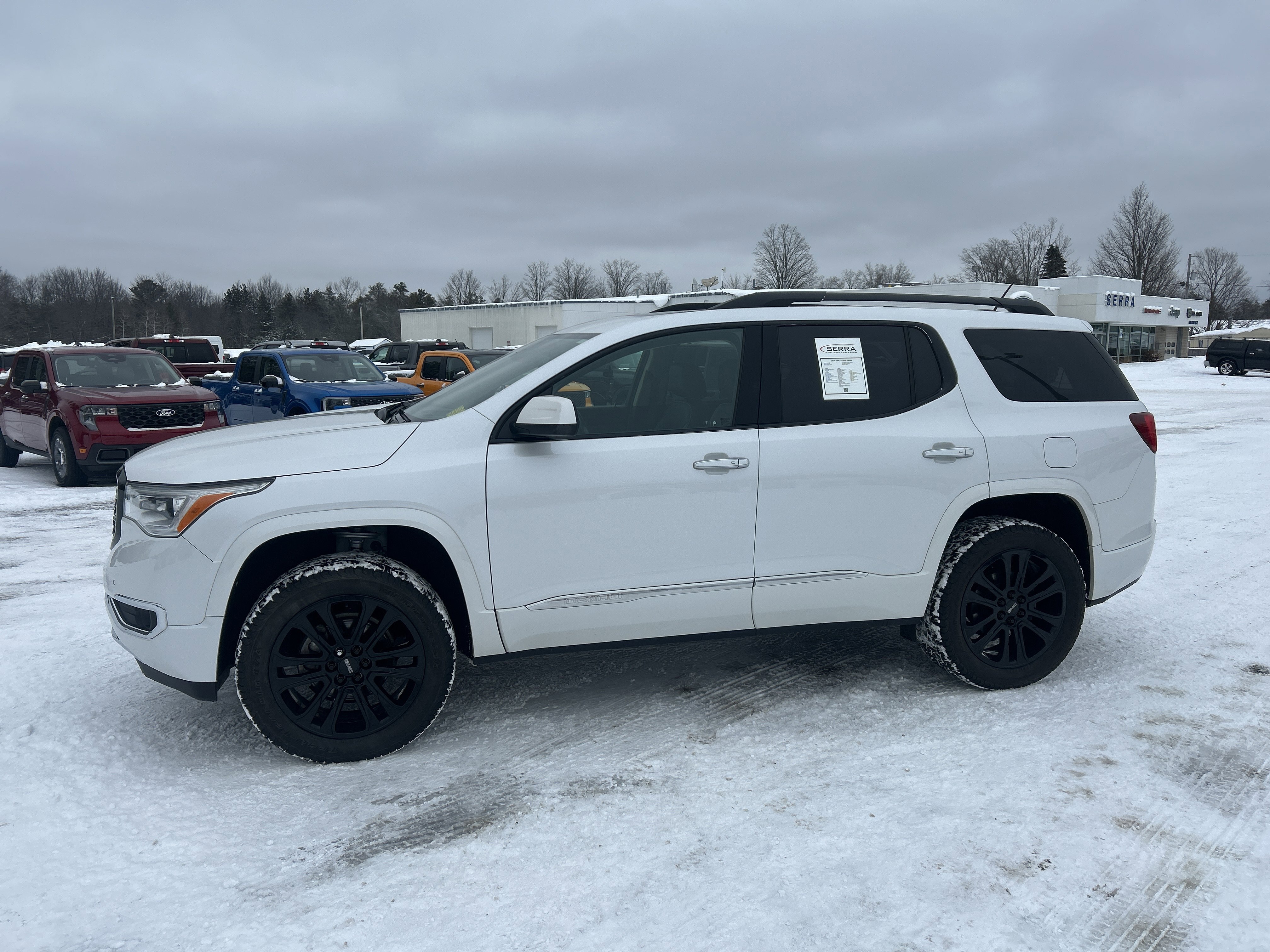Used 2019 GMC Acadia Denali image 7
