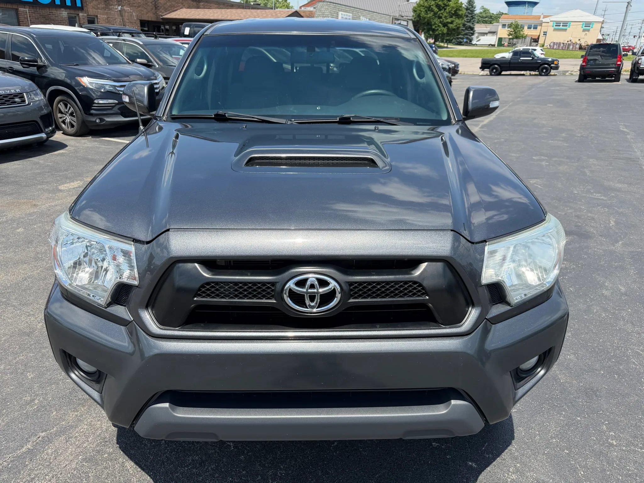 Used 2015 Toyota Tacoma 4x4 Double Cab w/ TRD Sport Package image 9