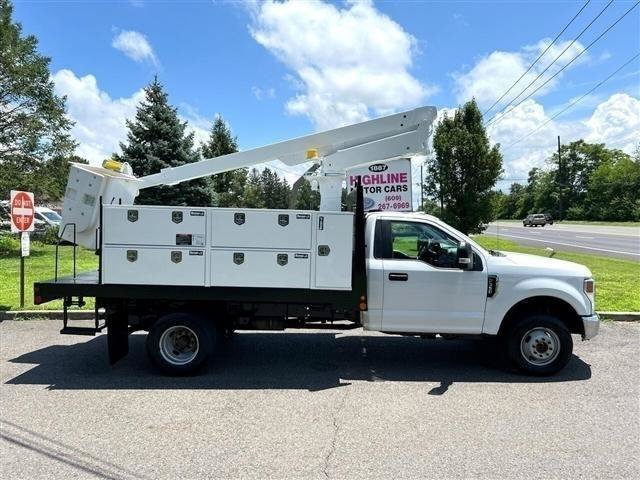 Used 2020 Ford F350 XL w/ Power Equipment Group AWD/4WD image 4