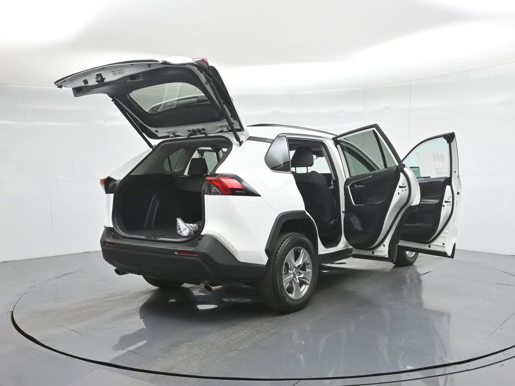 Used 2024 Toyota RAV4 XLE image 5