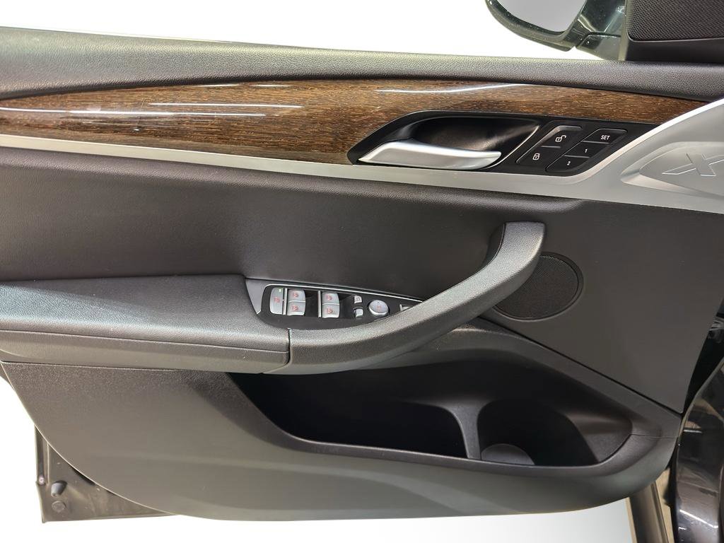 Used 2021 BMW X3 xDrive30i w/ Convenience Package image 14