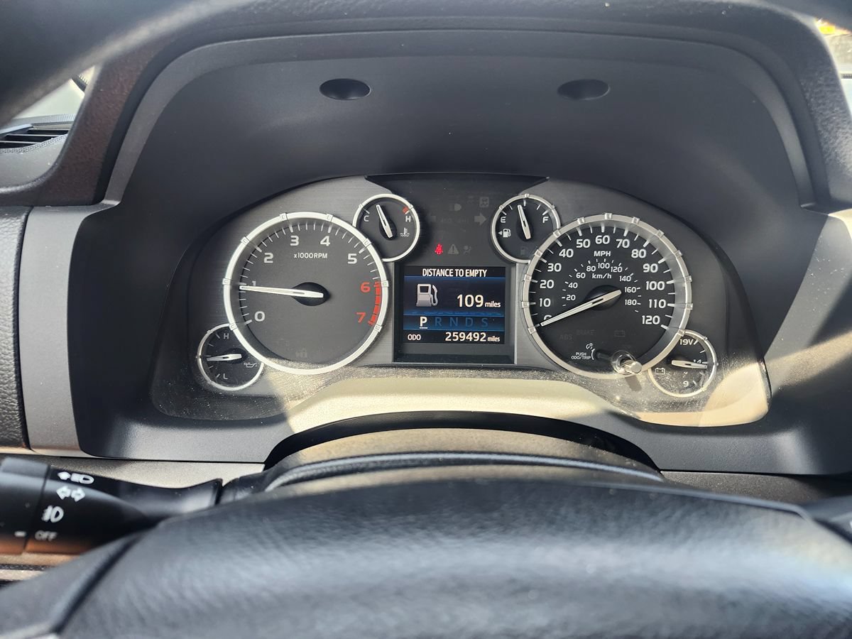 Used 2014 Toyota Tundra SR5 w/ SR5 Upgrade Package RWD image 26