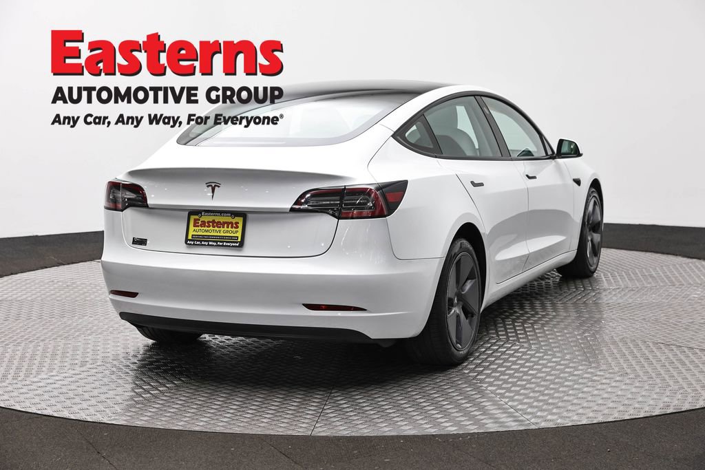Used 2023 Tesla Model 3 Standard Range image 5
