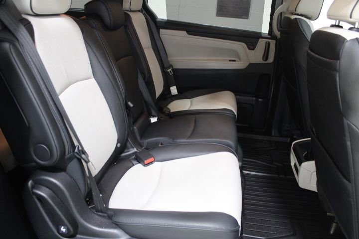 Used 2025 Honda Odyssey Elite image 31