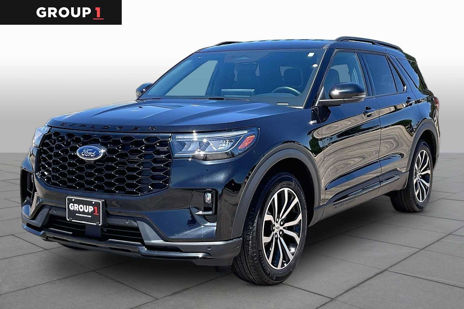 Used 2026 Ford Explorer ST-Line AWD/4WD image 1