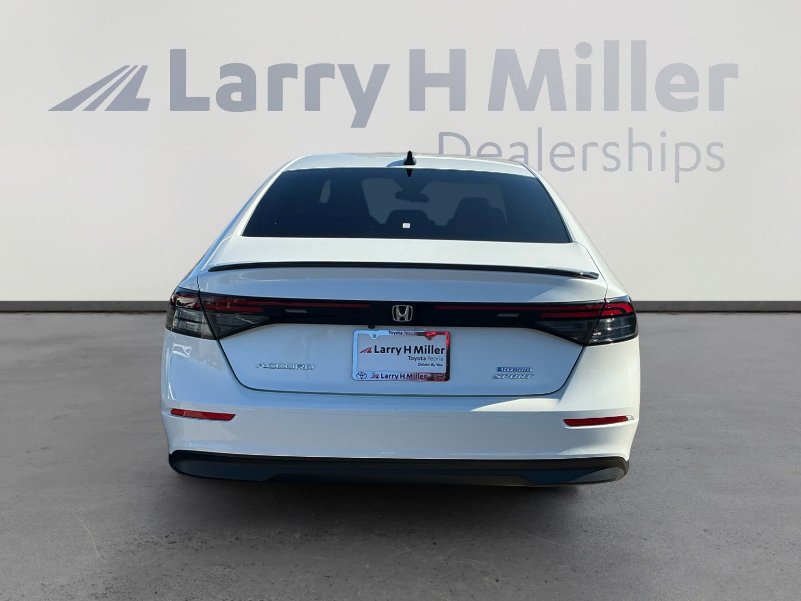 Used 2024 Honda Accord Sport image 4