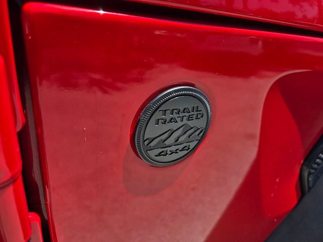 Used 2025 Jeep Wrangler Sport AWD/4WD image 27