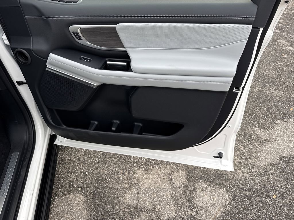 New 2026 Ford Expedition Platinum w/ Platinum Ultimate Package image 14