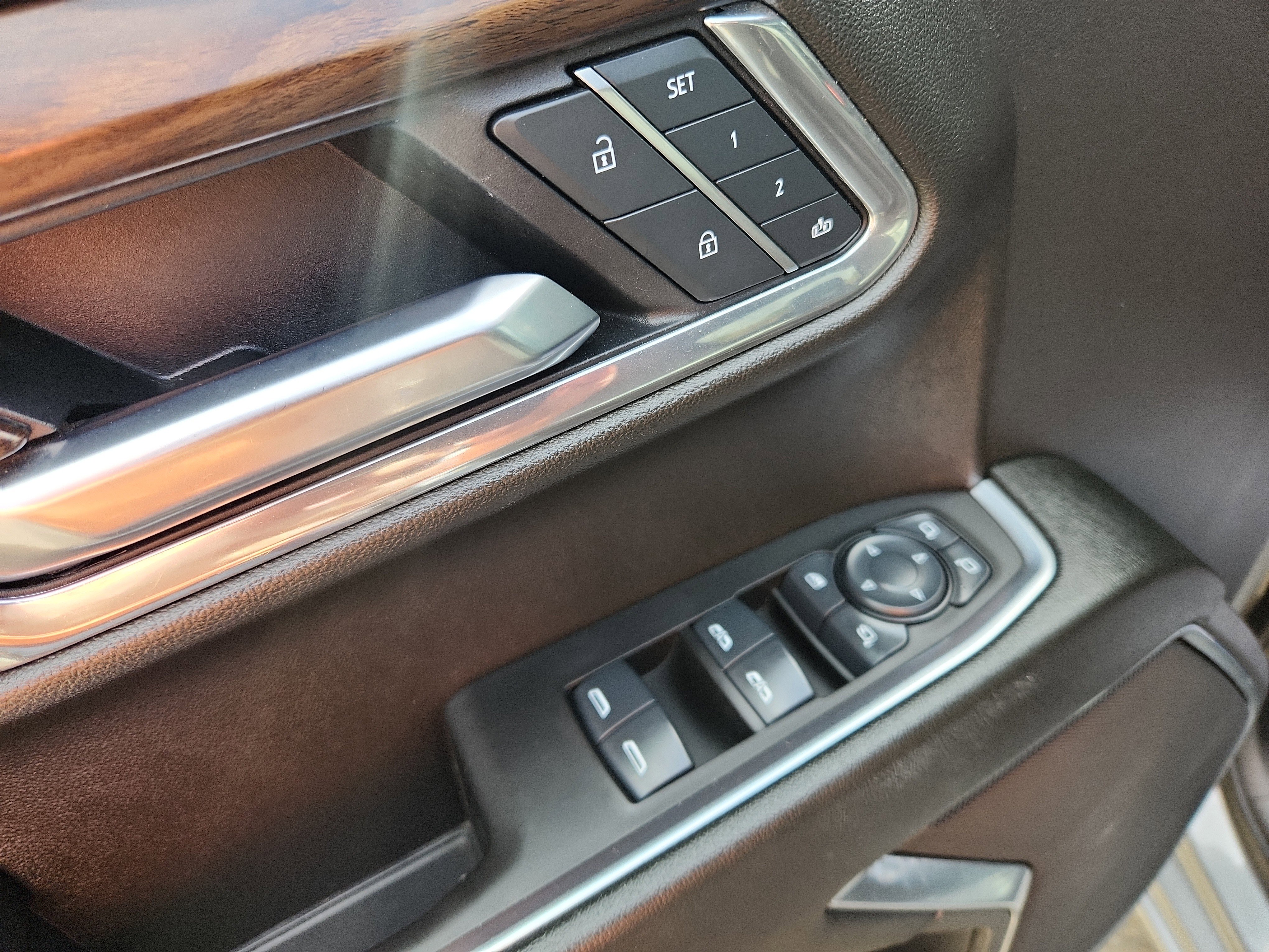 Used 2025 GMC Sierra 1500 SLT image 21