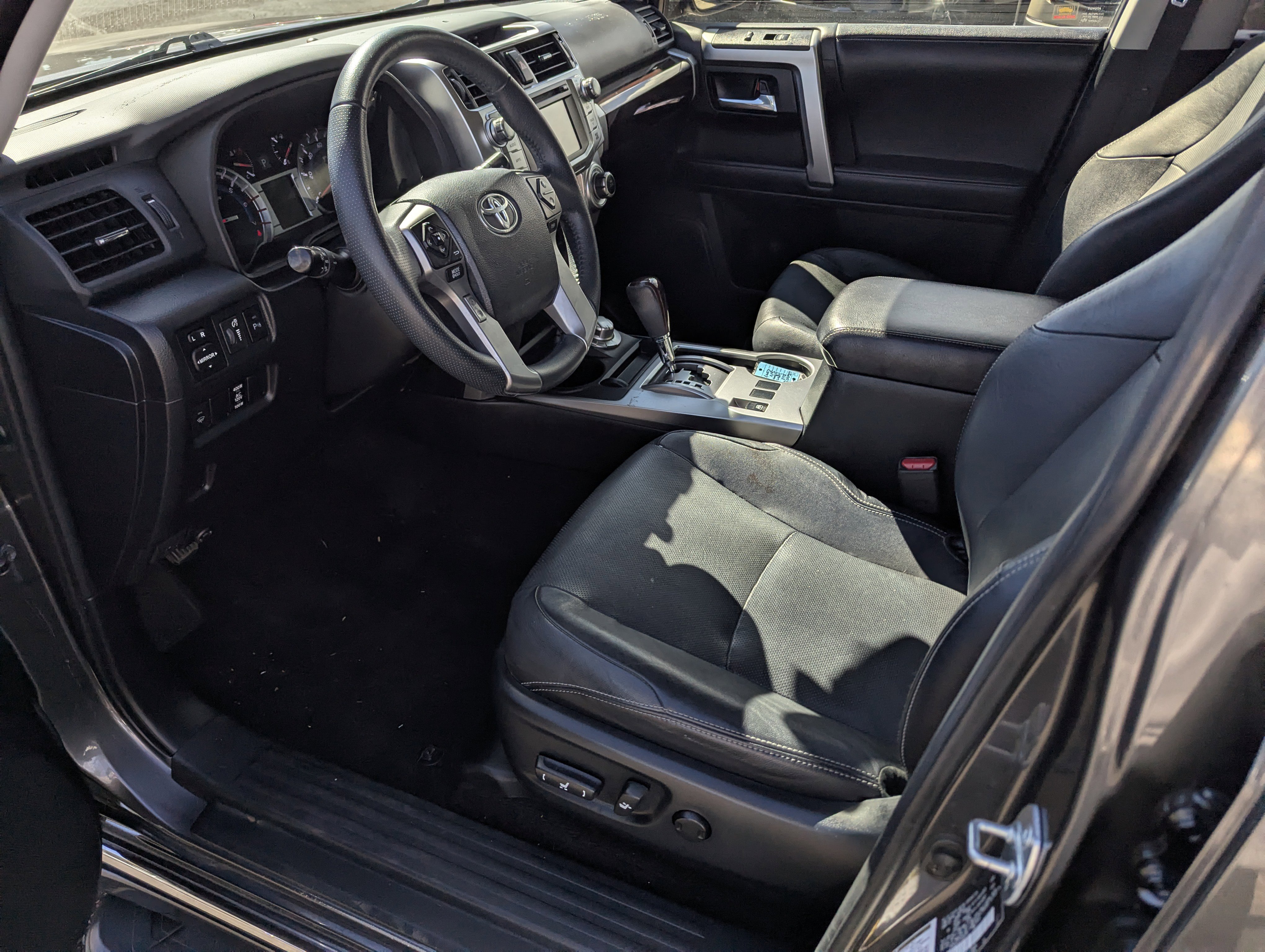 Used 2018 Toyota 4Runner Limited image 9