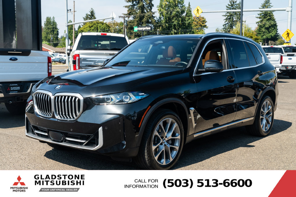 Used 2024 BMW X5 xDrive40i w/ Premium Package AWD/4WD image 4