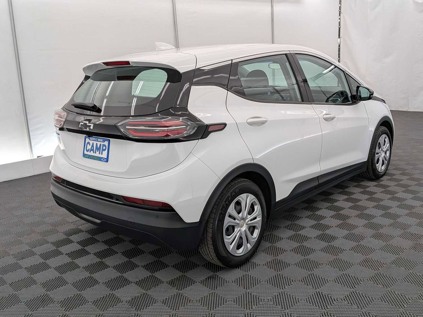 Used 2023 Chevrolet Bolt LT w/ Driver Confidence Package FWD image 5
