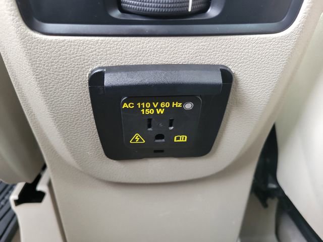 Used 2014 Ford Escape Titanium w/ Equipment Group 401A FWD image 31