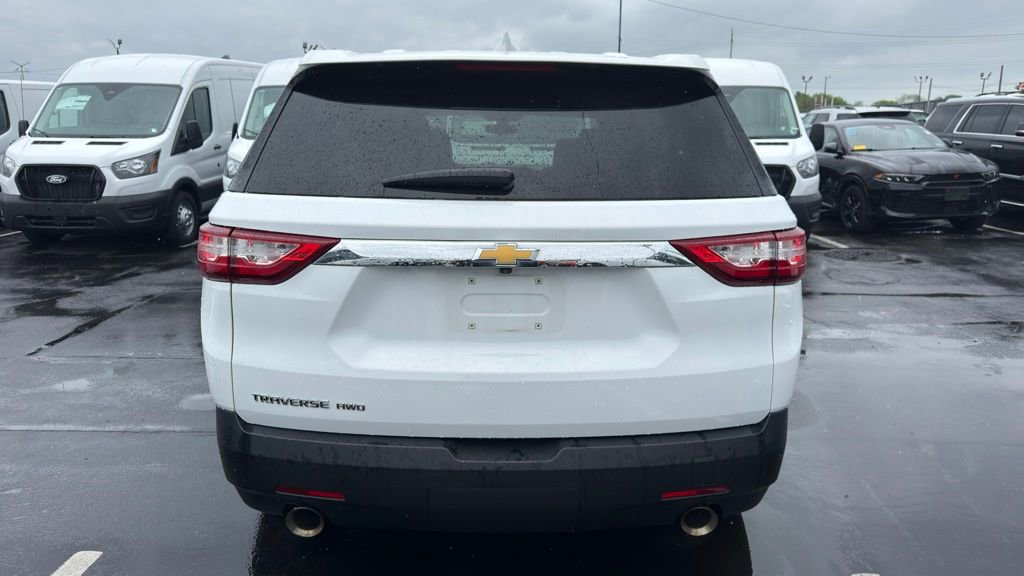 Used 2021 Chevrolet Traverse LS AWD/4WD image 4