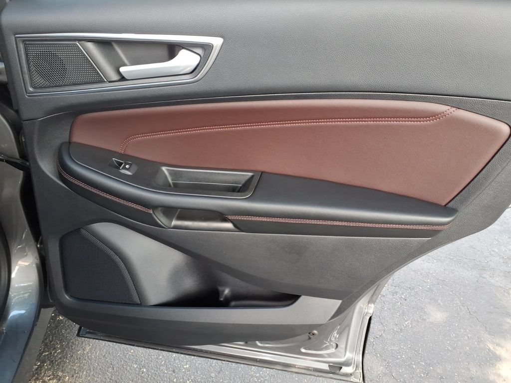 Certified 2022 Ford Edge Titanium w/ Equipment Group 301A AWD/4WD image 11