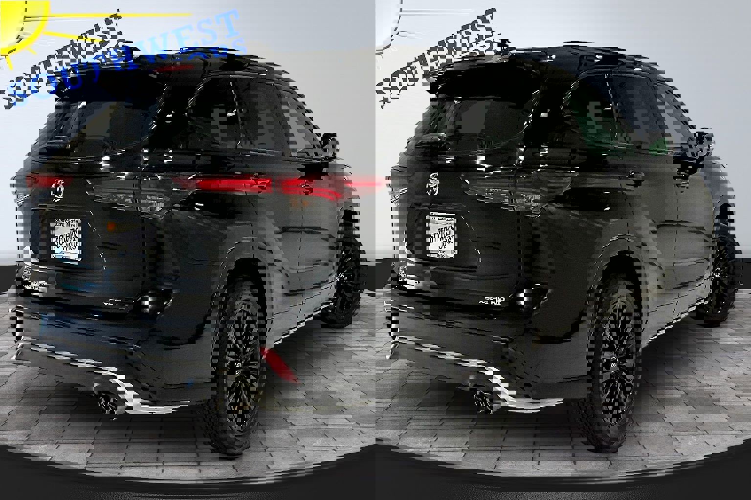 Used 2025 Toyota Highlander XSE image 6