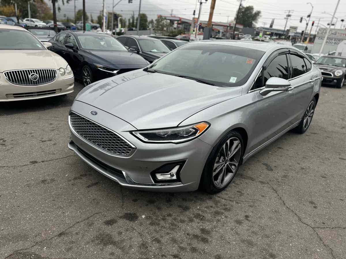 Used 2020 Ford Fusion Titanium image 3