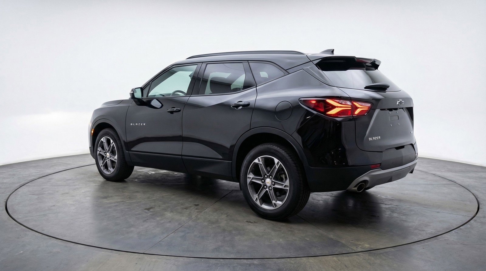 Used 2025 Chevrolet Blazer LT image 6