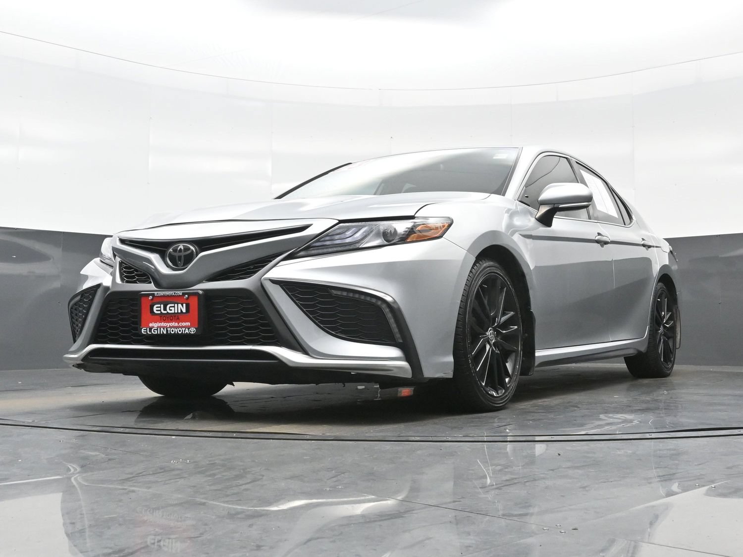 Used 2023 Toyota Camry XSE FWD image 30