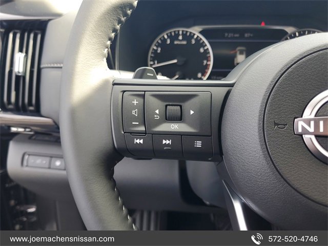 New 2025 Nissan Pathfinder SV w/ Black Appearance Package image 15