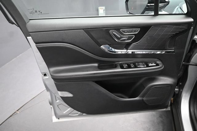 Certified 2022 Lincoln Corsair Reserve w/ Elements Package FWD image 21