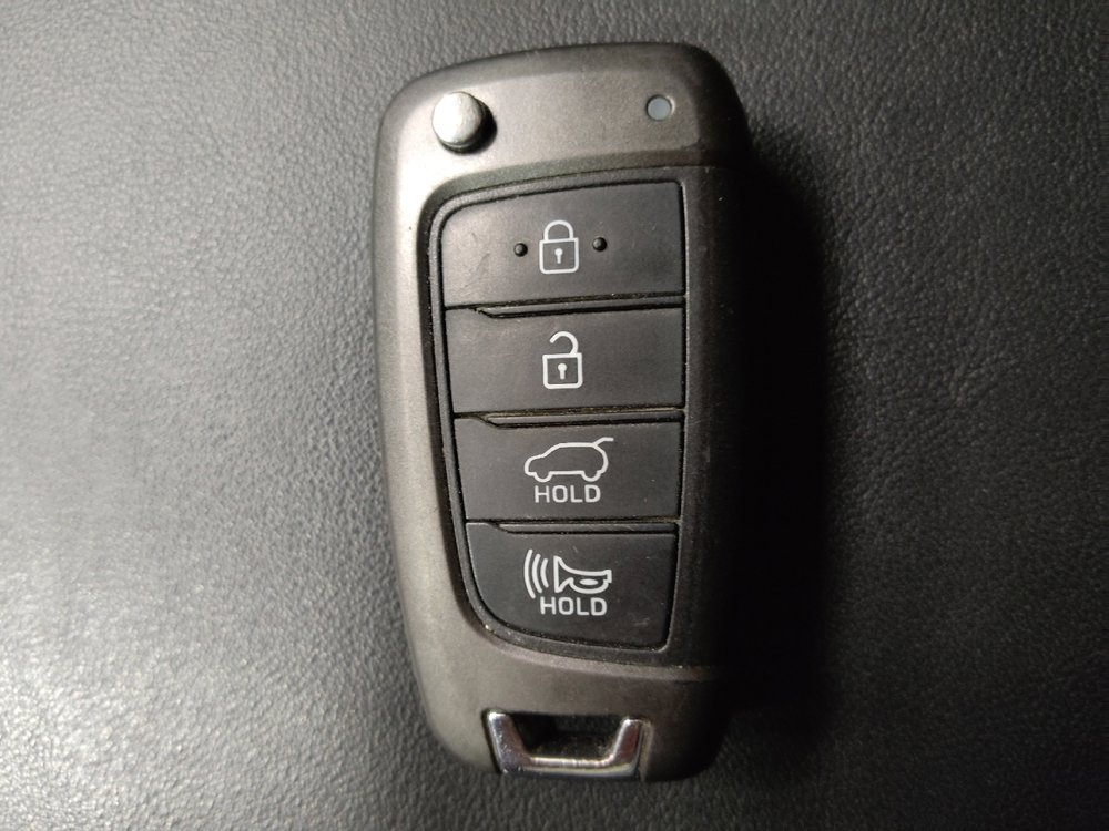 Used 2019 Hyundai Santa Fe SE image 32