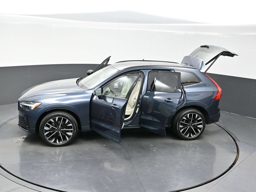 New 2026 Volvo XC60 B5 Ultra w/ Climate Package AWD/4WD image 48