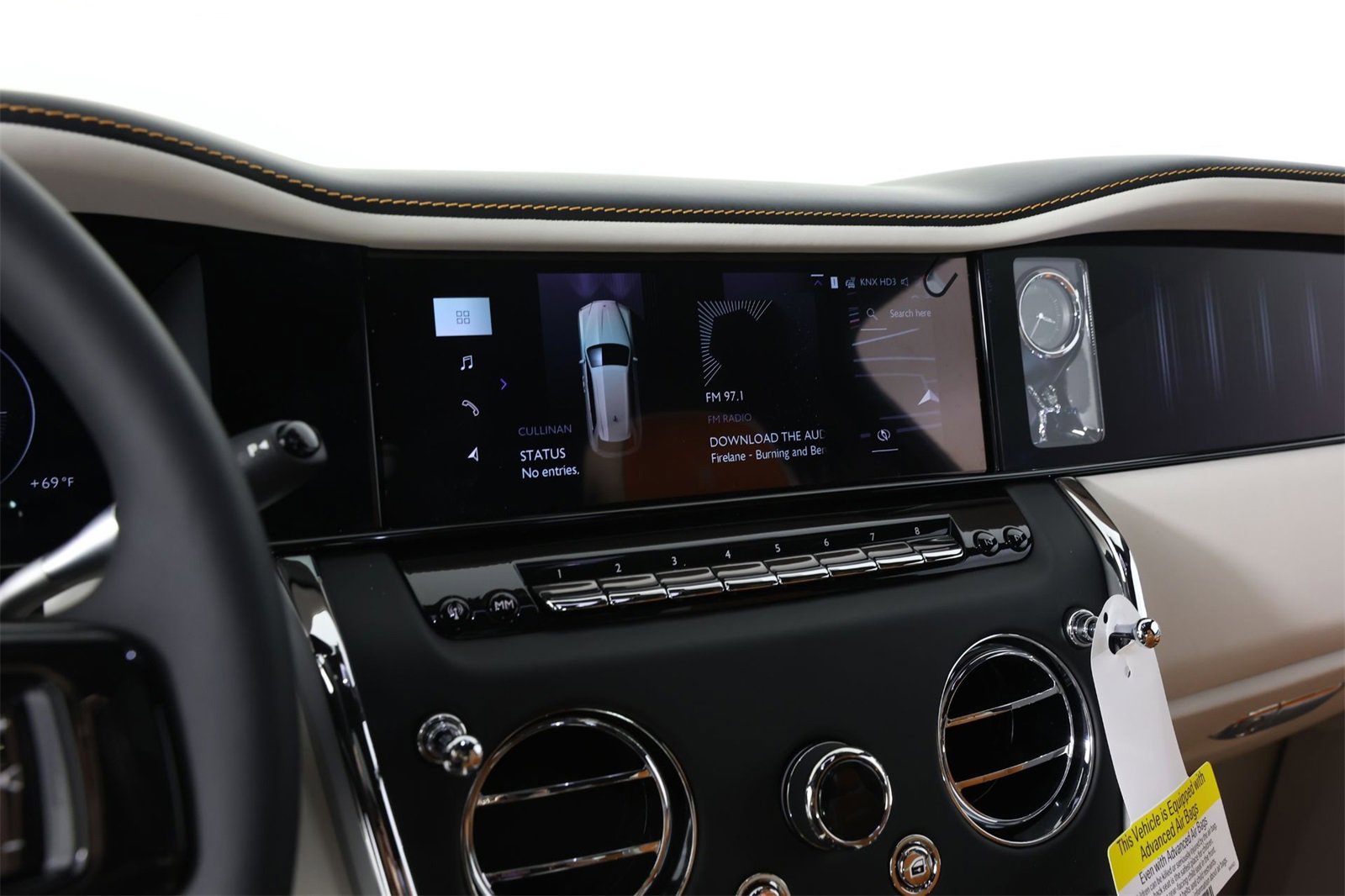 New 2026 Rolls-Royce Cullinan image 13