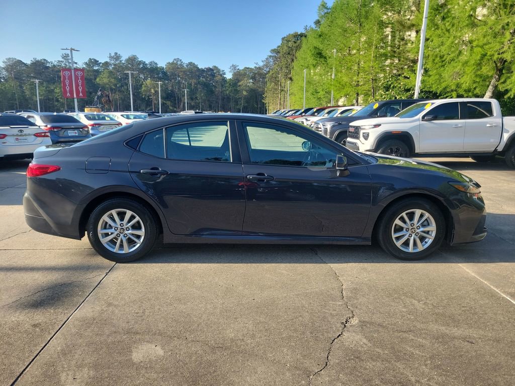 Used 2025 Toyota Camry LE FWD image 8
