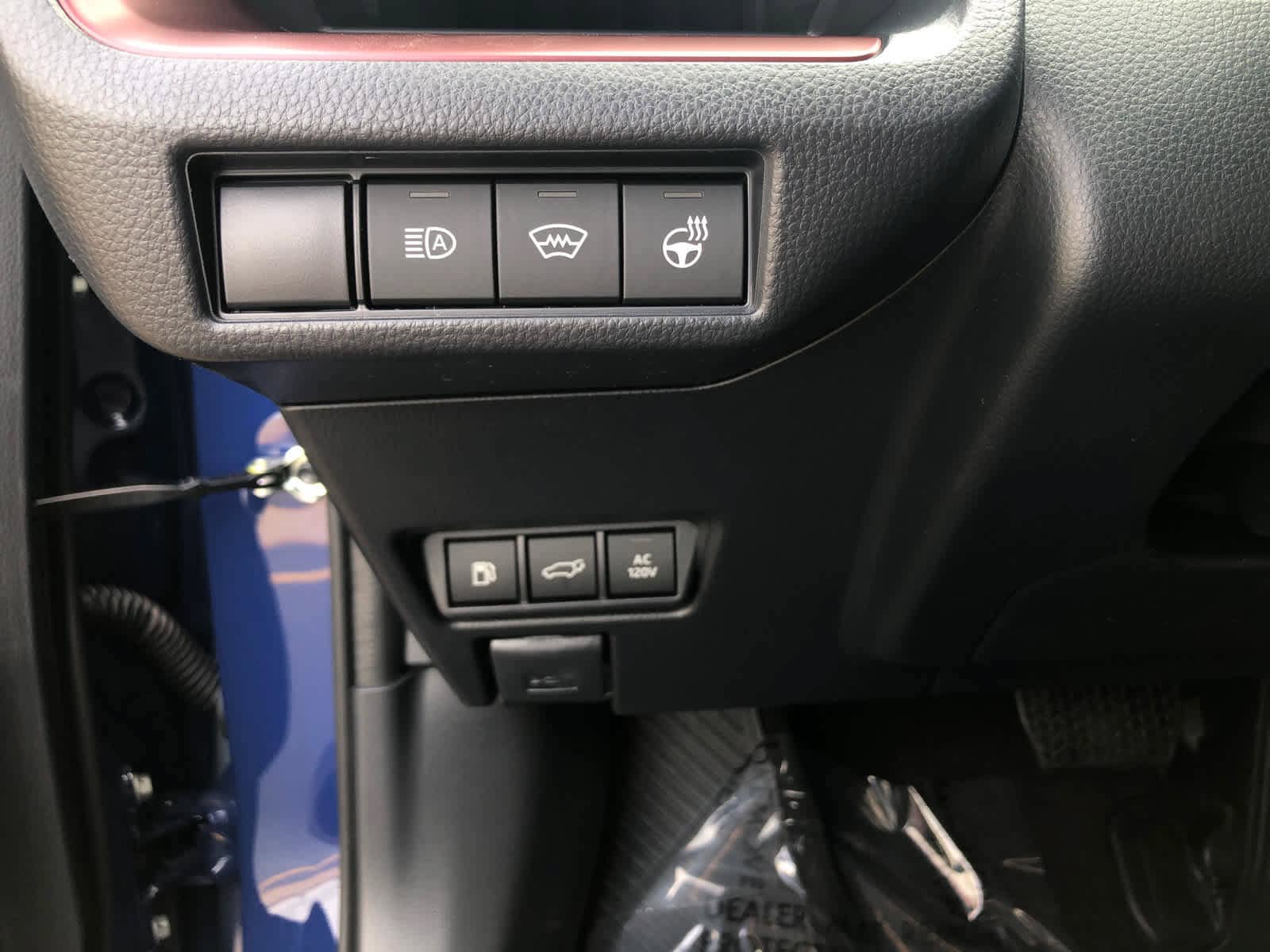 New 2026 Toyota Prius Plug-In Hybrid FWD image 12
