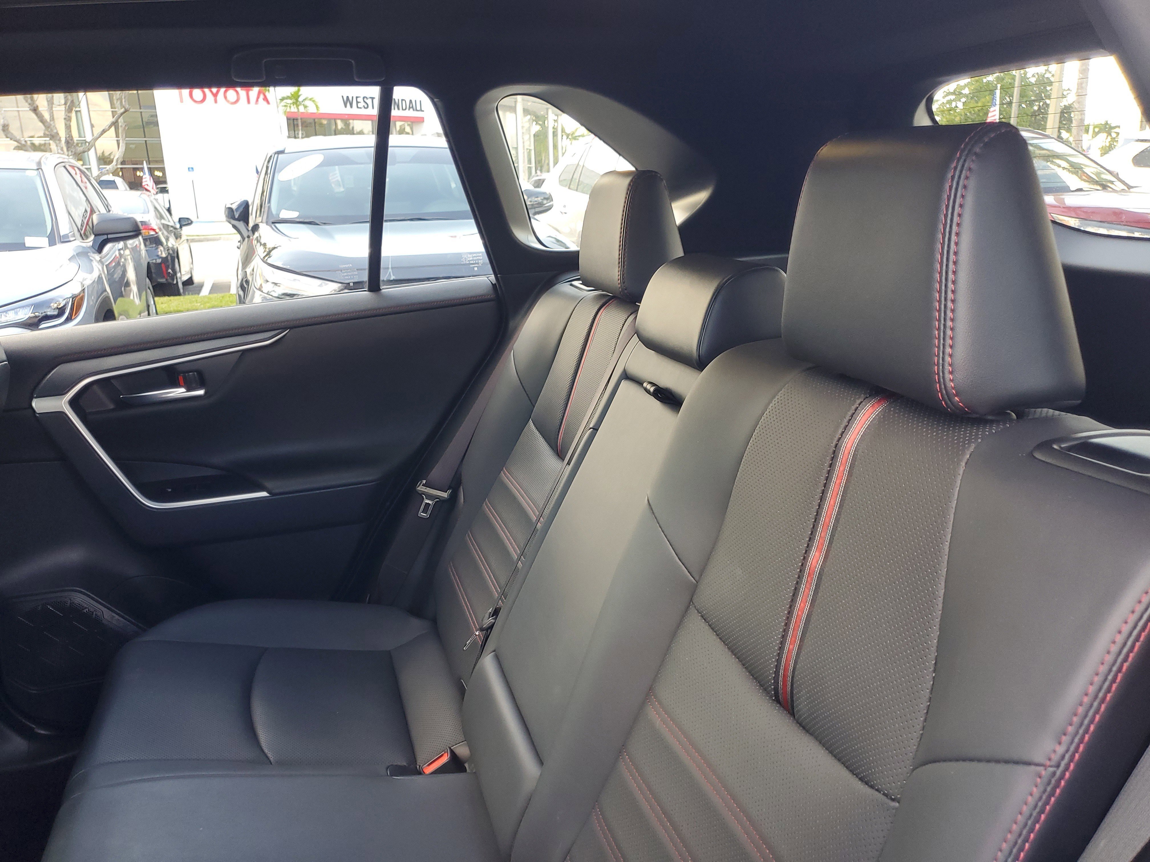 Used 2022 Toyota RAV4 XSE image 15