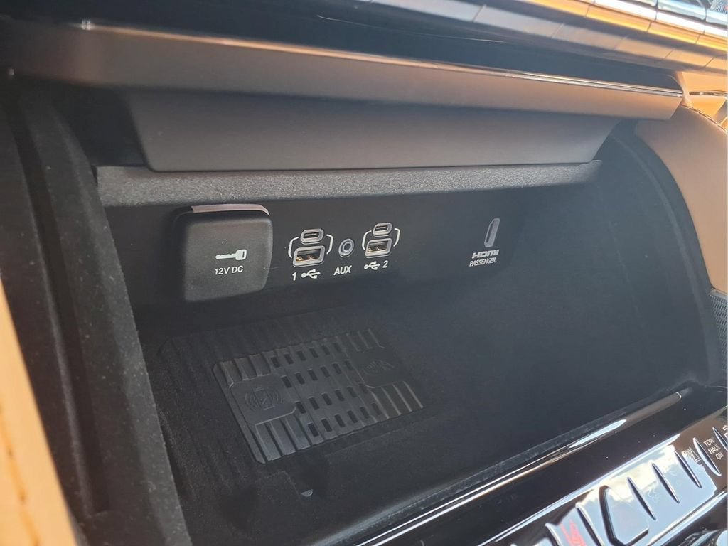 New 2026 Jeep Grand Wagoneer Summit AWD/4WD image 16