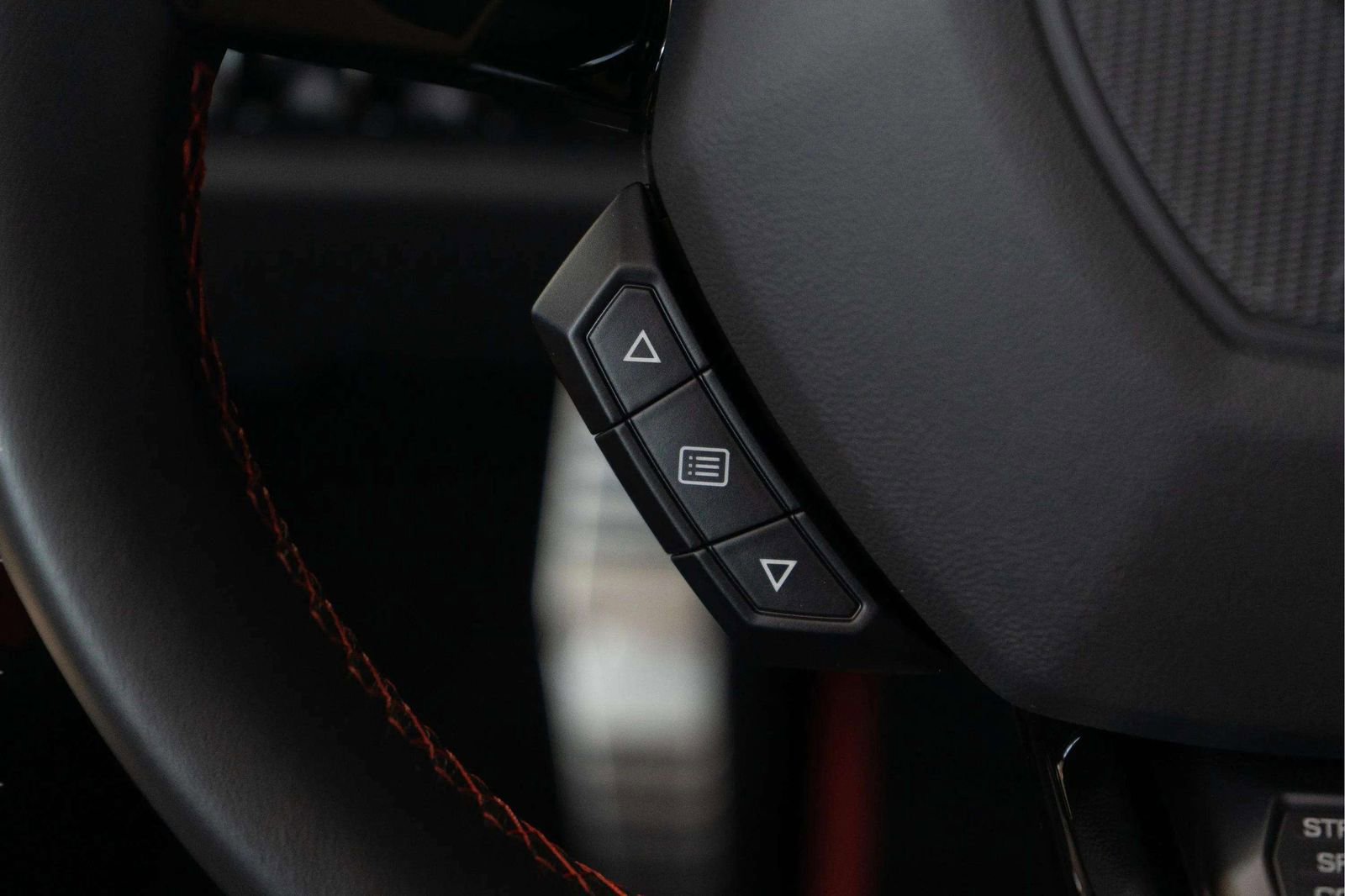 Used 2023 Lamborghini Huracan EVO RWD image 30