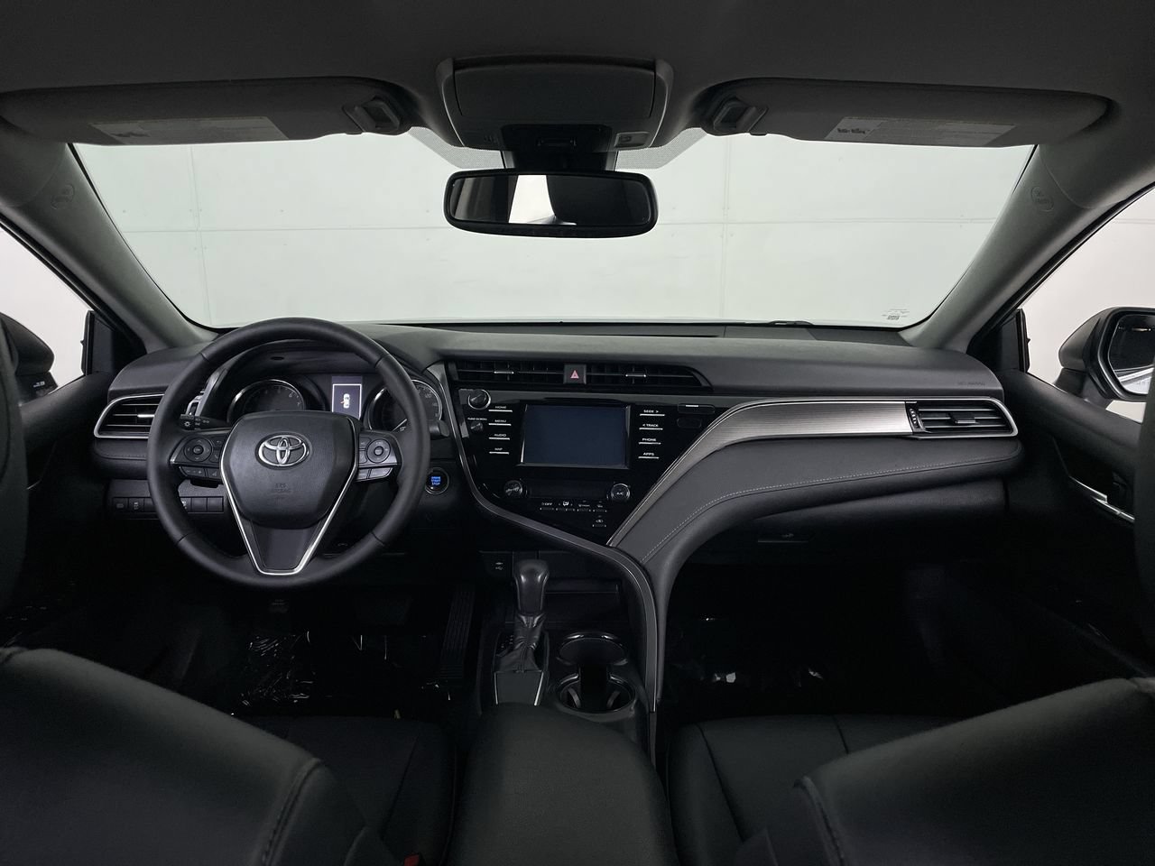 Used 2019 Toyota Camry SE w/ Convenience Package FWD image 26