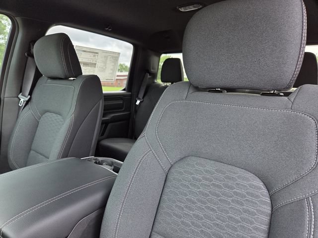 New 2026 RAM 1500 Express AWD/4WD image 27