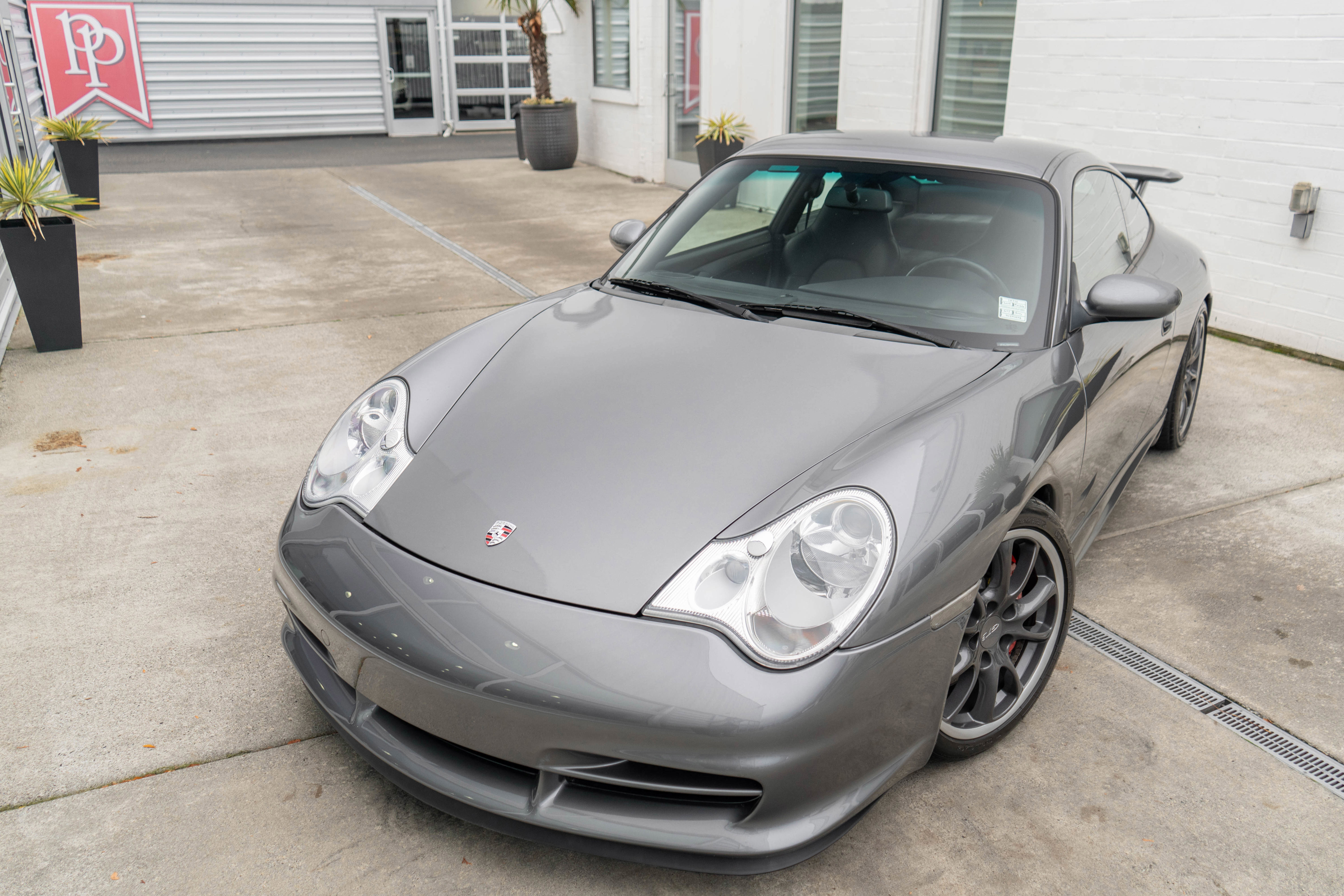 Used 2004 Porsche 911 GT3 image 3