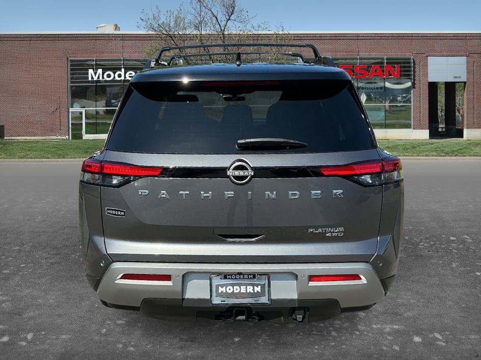 Certified 2025 Nissan Pathfinder Platinum w/ Cargo Package AWD/4WD image 3