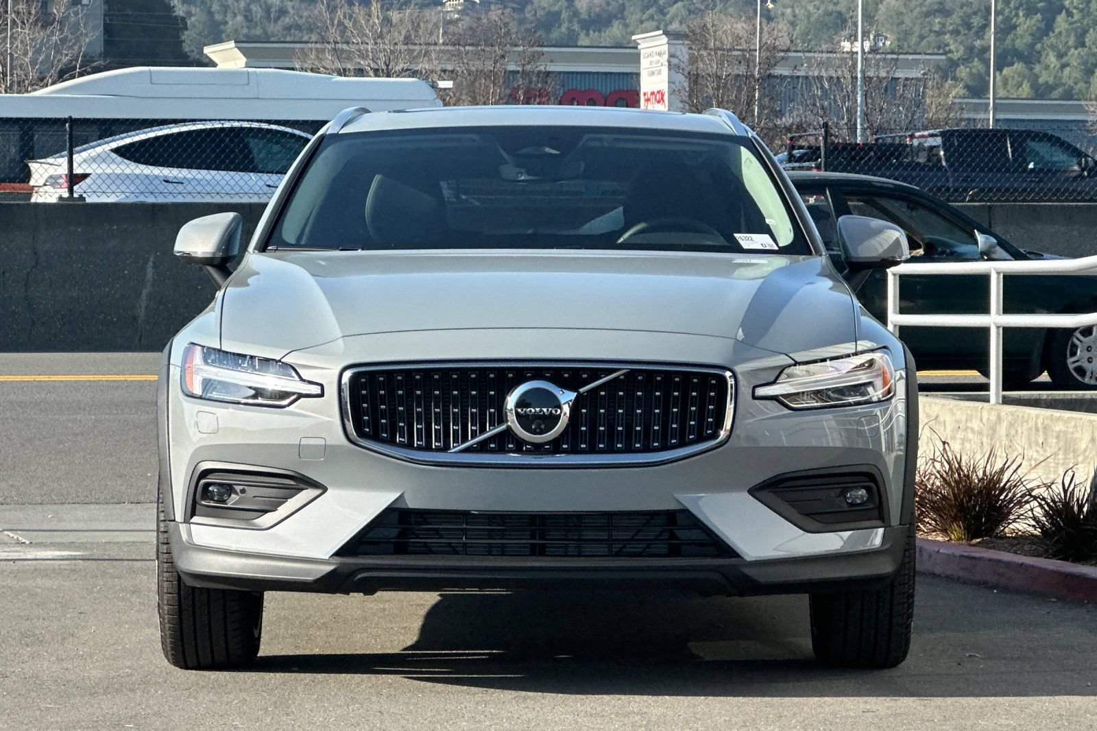 New 2026 Volvo V60 B5 Cross Country Plus w/ Climate Package AWD/4WD image 10