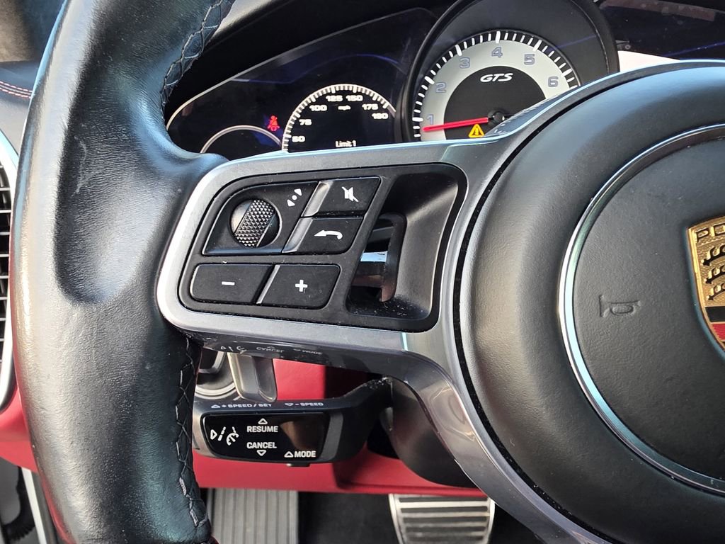 Used 2021 Porsche Cayenne GTS image 33