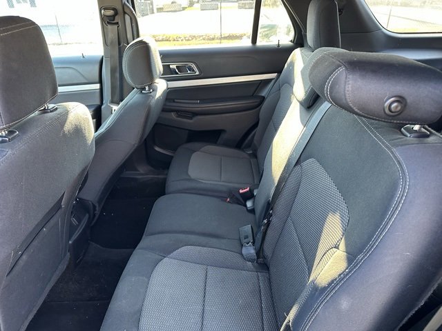 Used 2017 Ford Explorer XLT image 15