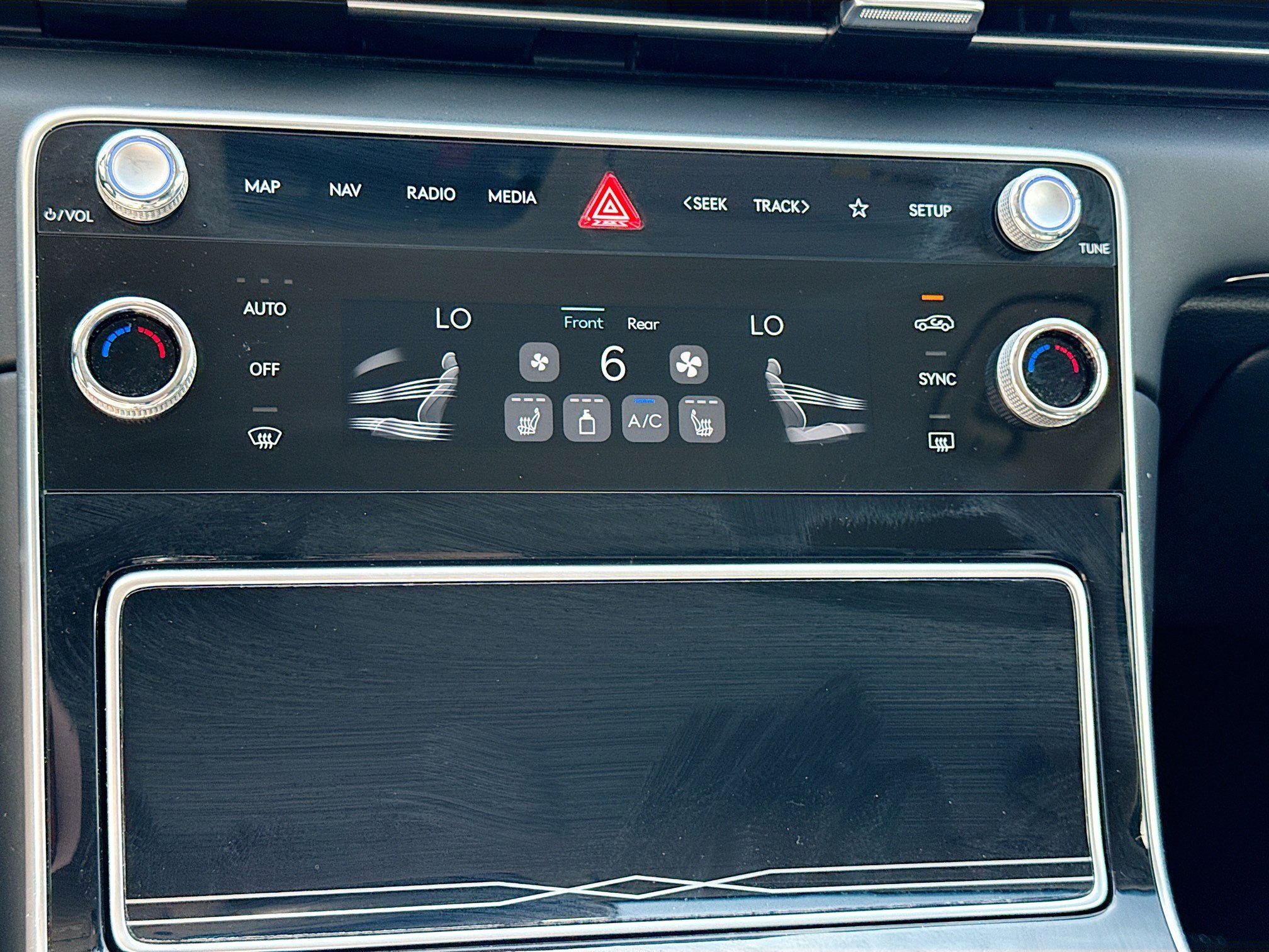 Used 2025 Genesis GV80 2.5T Standard AWD/4WD image 34