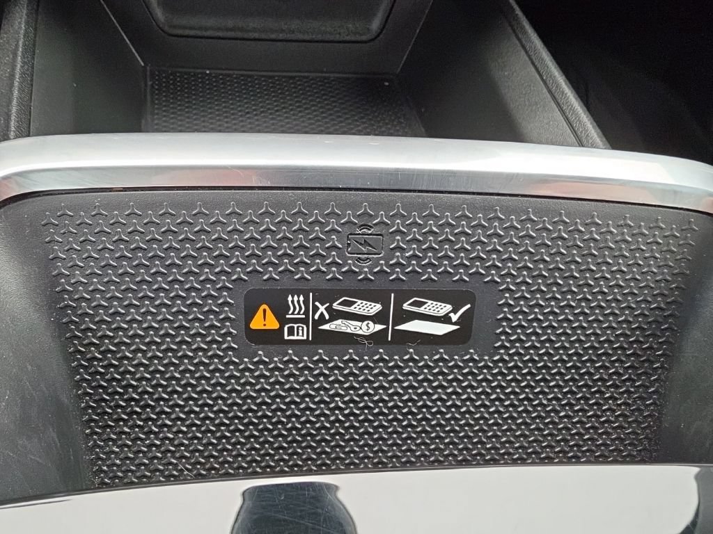 Certified 2025 Chevrolet Equinox ACTIV w/ Safety and Technology Package AWD/4WD image 16
