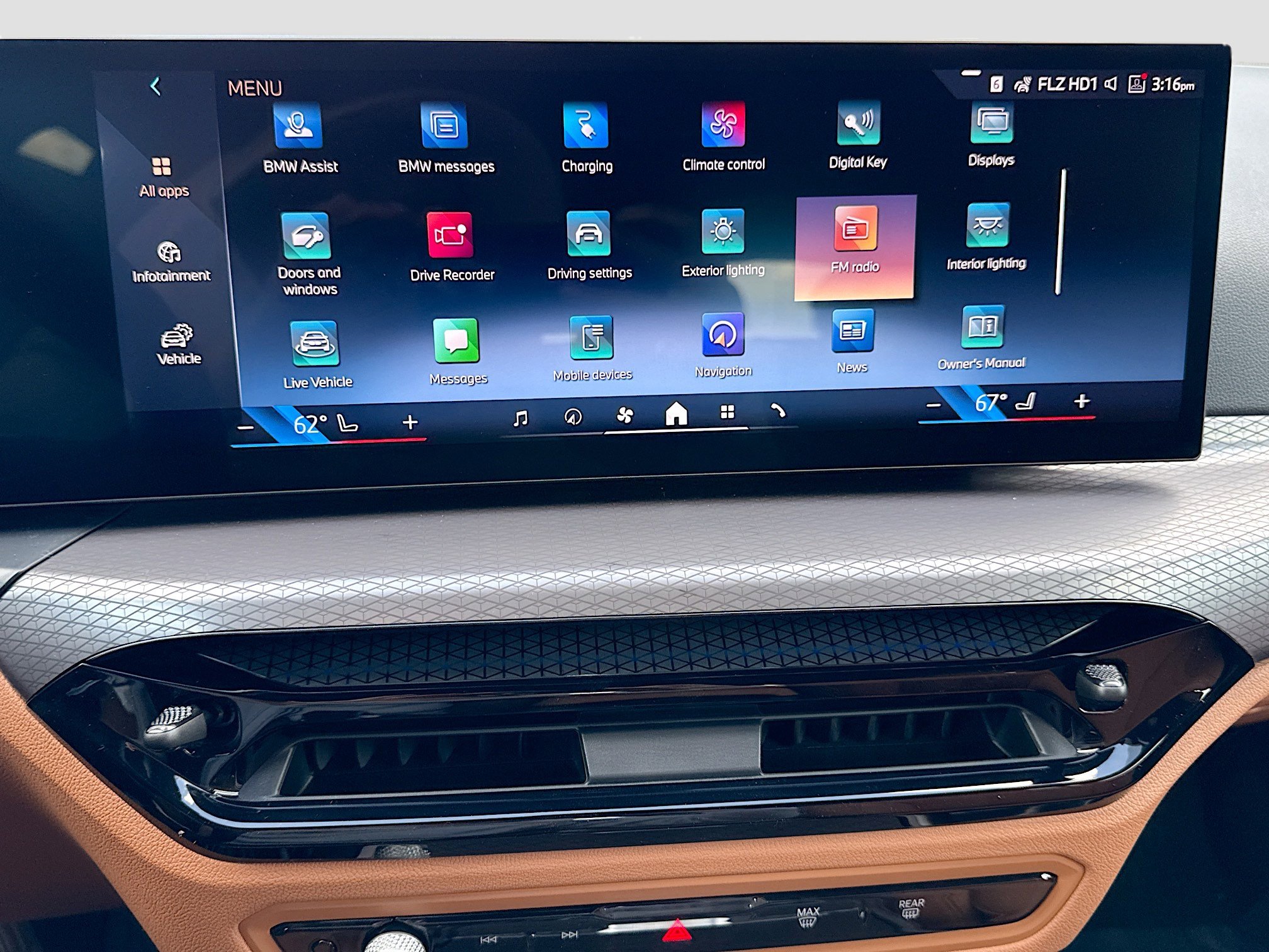 New 2026 BMW i4 eDrive40 w/ Parking Assistance Package image 29