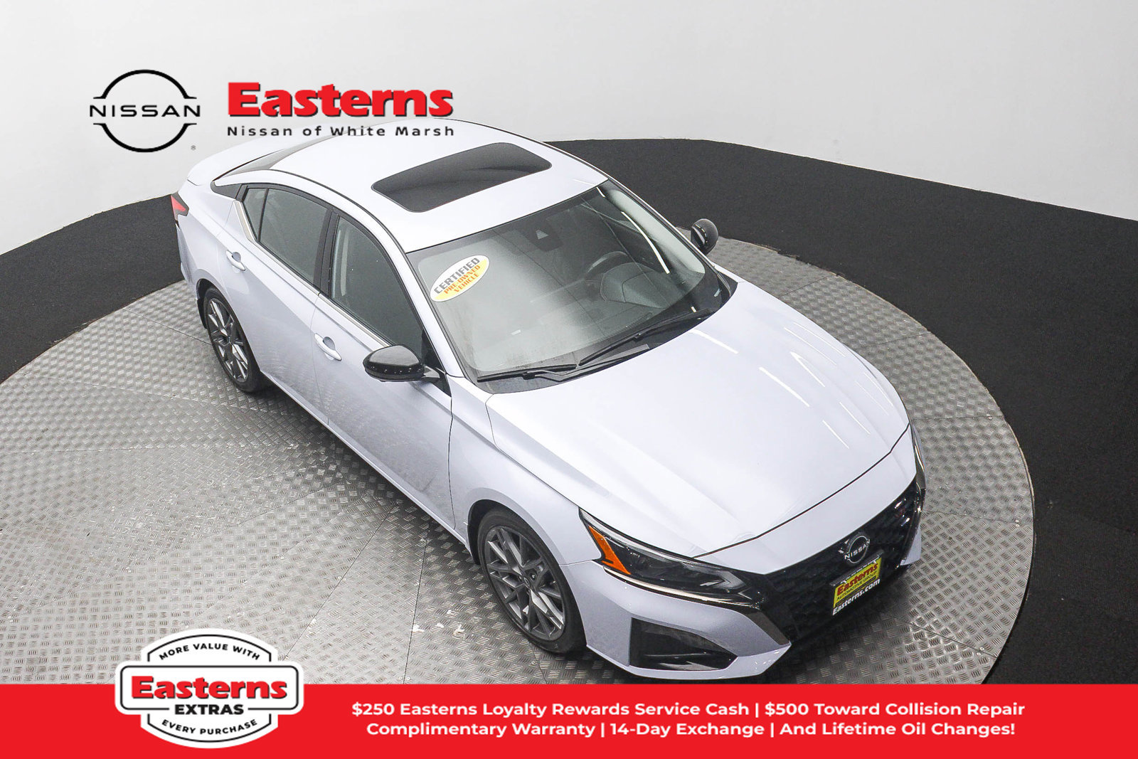 Used 2023 Nissan Altima 2.0 SR FWD image 3