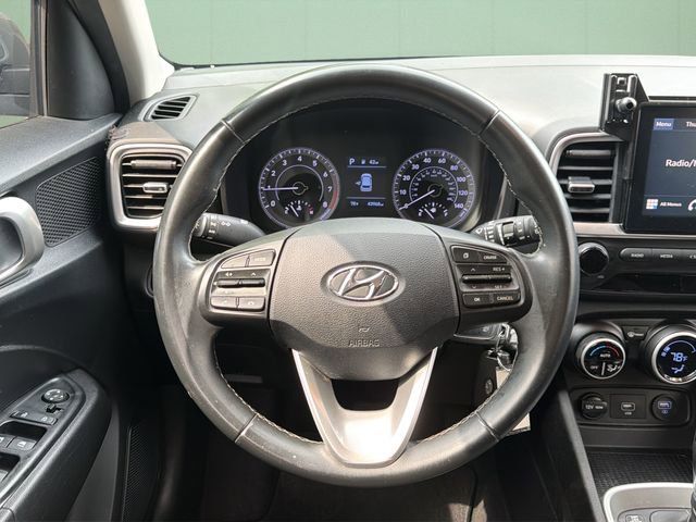 Used 2021 Hyundai Venue SEL FWD image 15