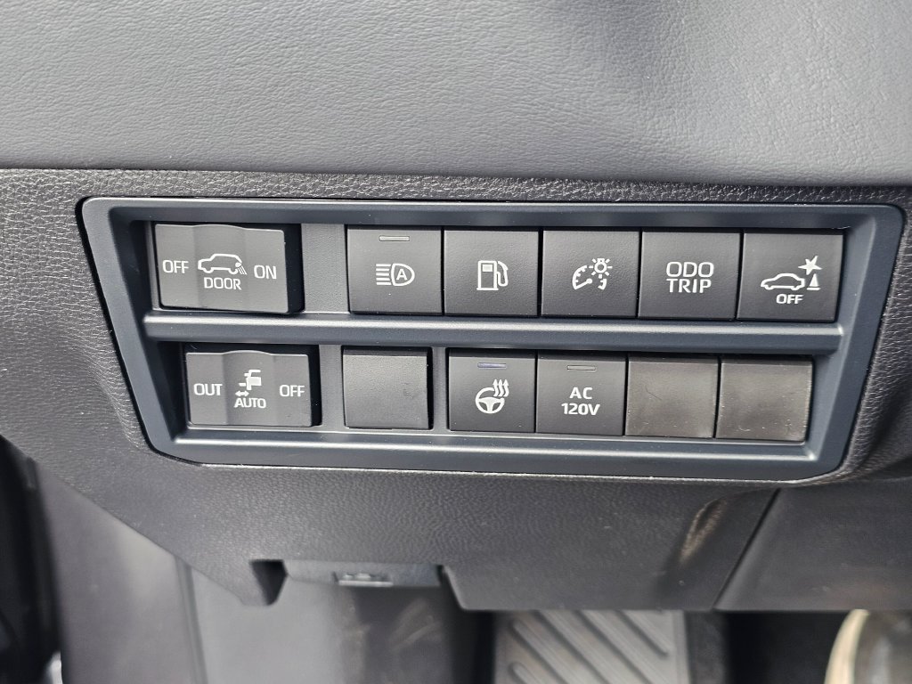 New 2026 Toyota Sequoia Platinum AWD/4WD image 32