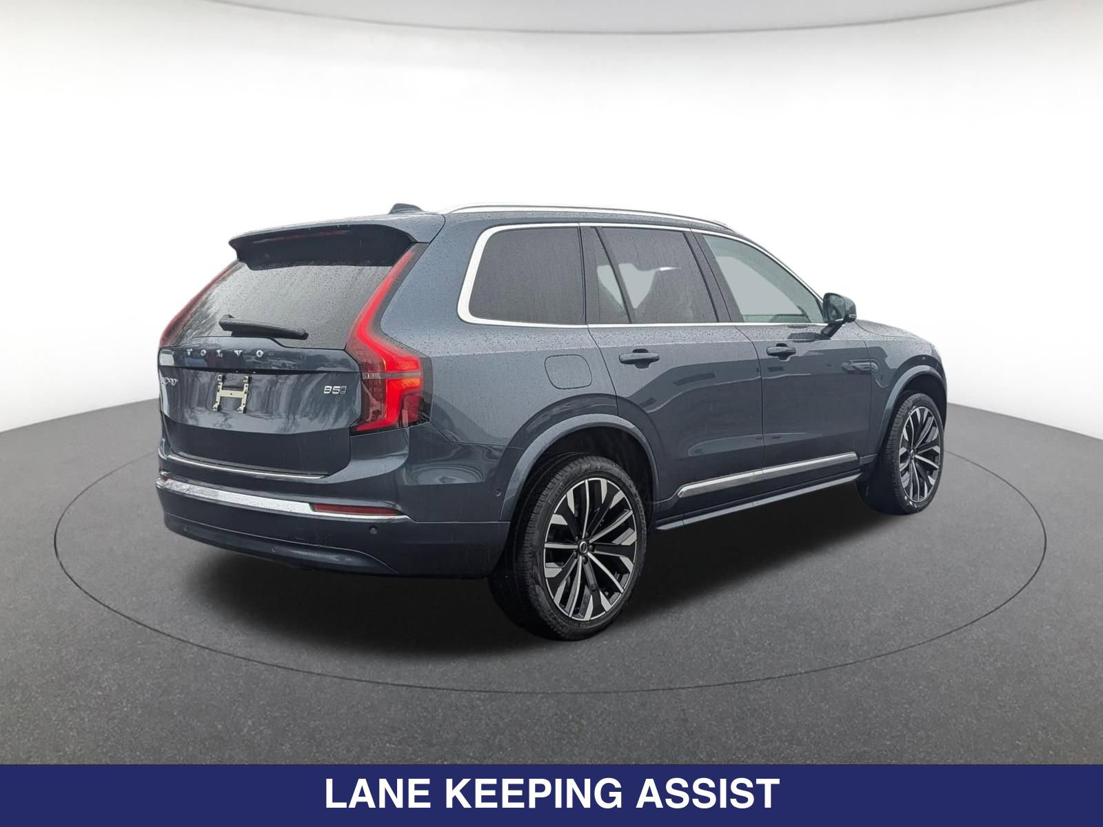 New 2026 Volvo XC90 B5 Ultra w/ Protection Package Premier AWD/4WD image 5