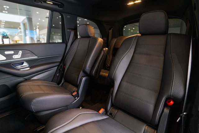 New 2026 Mercedes-Benz GLS 450 4MATIC image 32