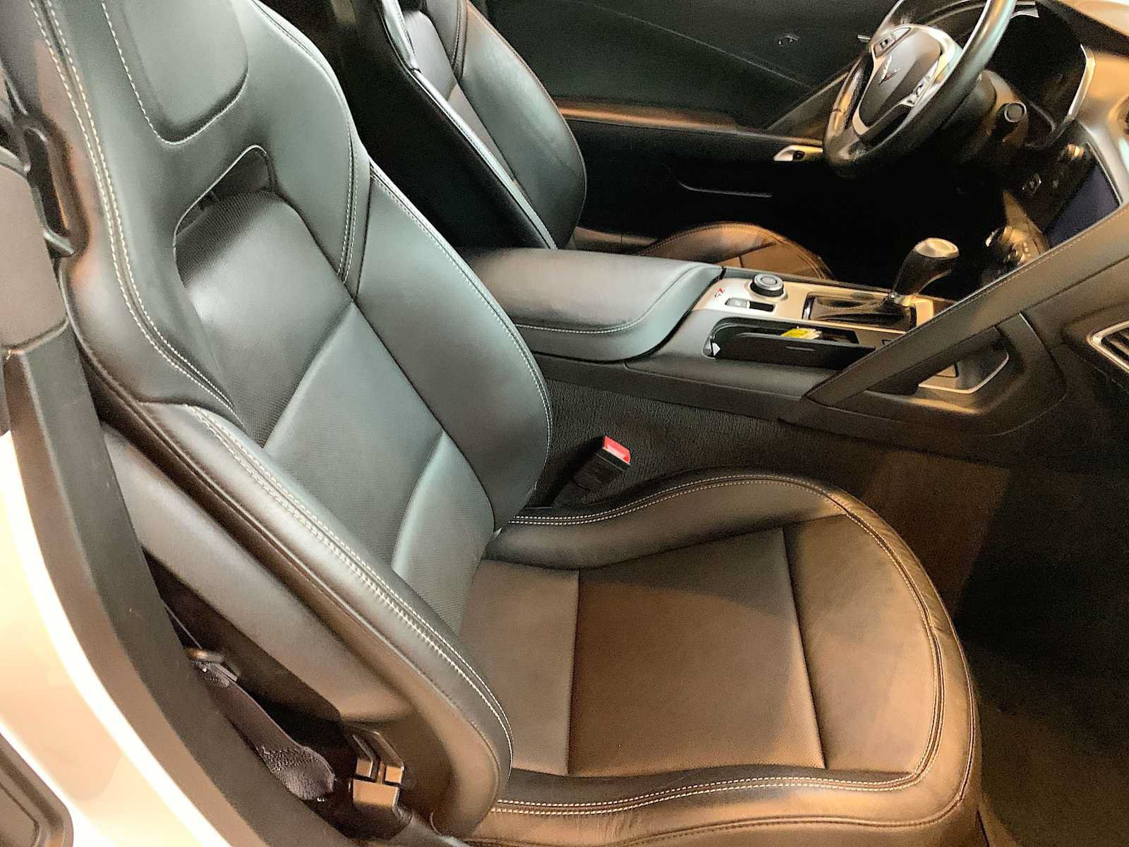 Certified 2014 Chevrolet Corvette Stingray Coupe RWD image 23